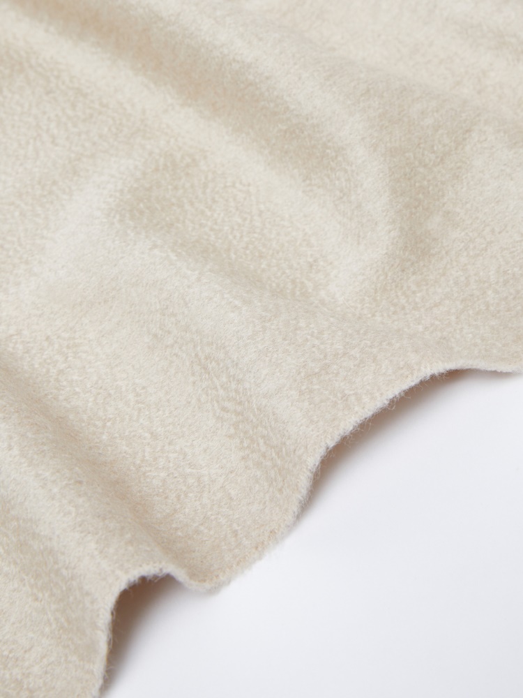 Cashmere stole with monogram embroidery - 米色 - Marina Rinaldi - 3