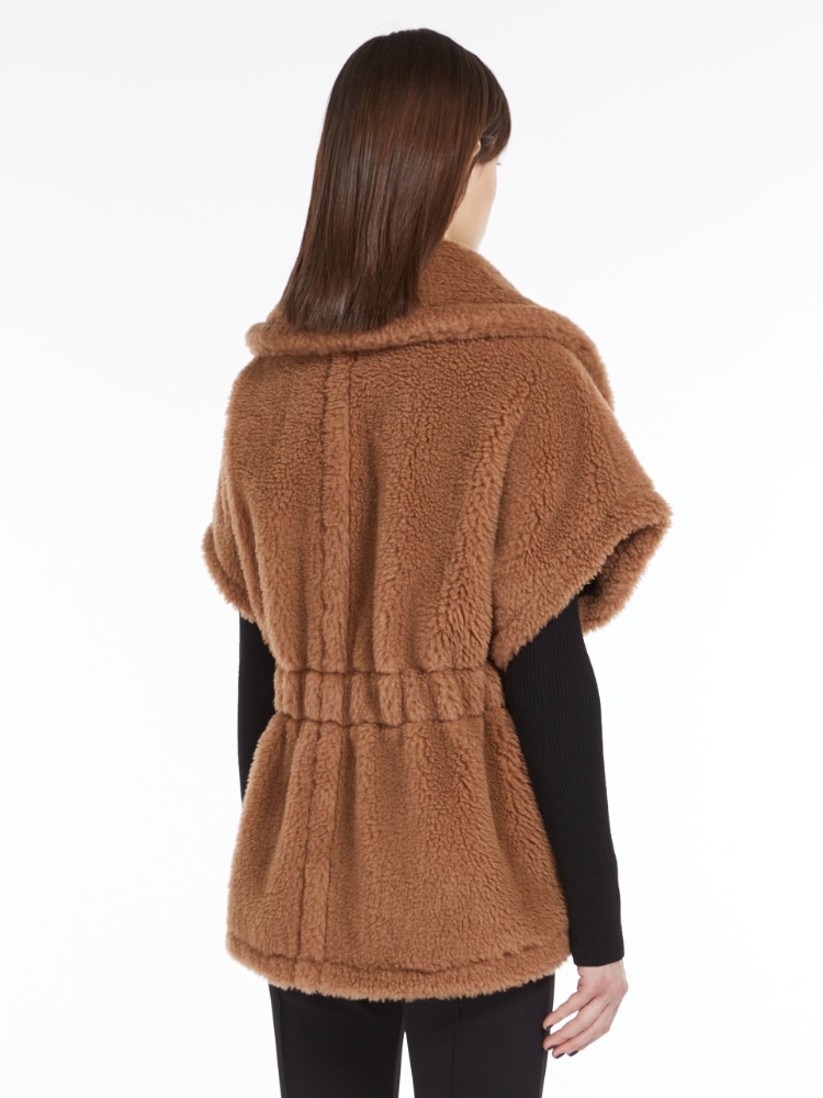 Teddy fabric short cape - 驼色 - Marina Rinaldi - 3