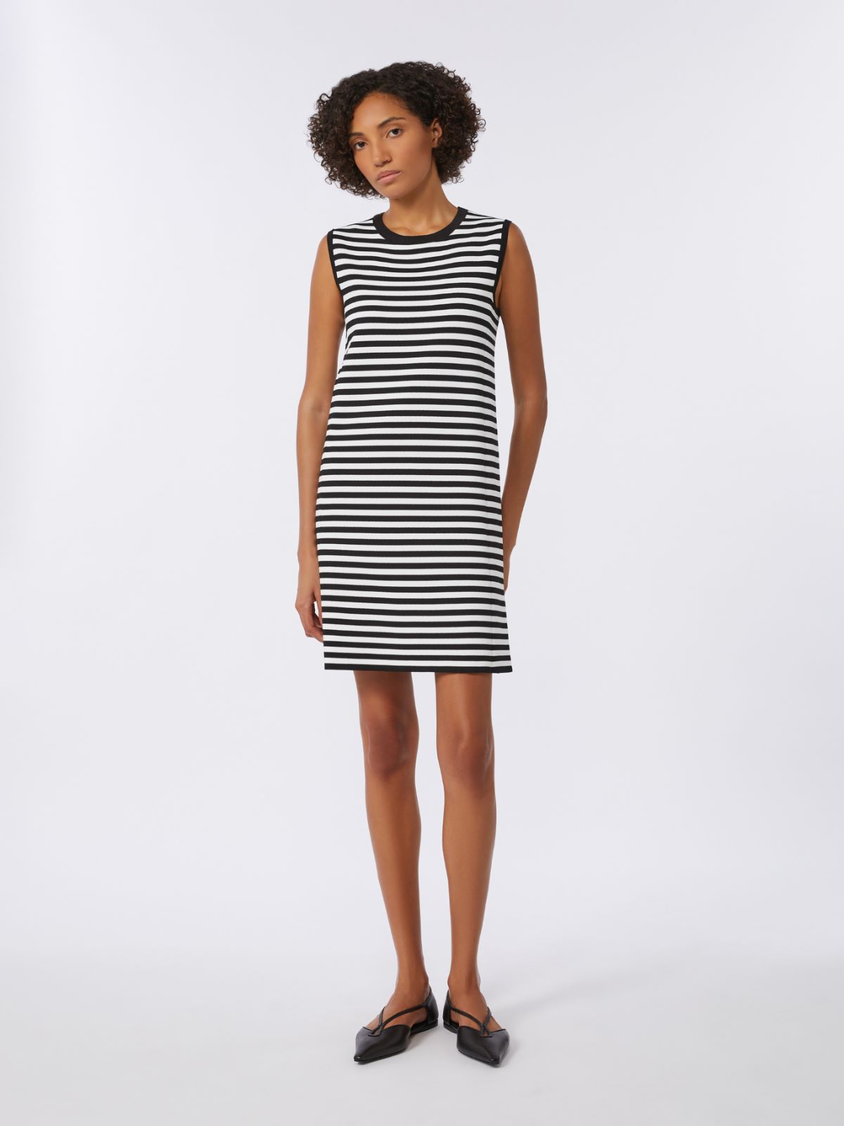 Sleeveless dress in viscose crêpe yarn - 黑色 - Marina Rinaldi