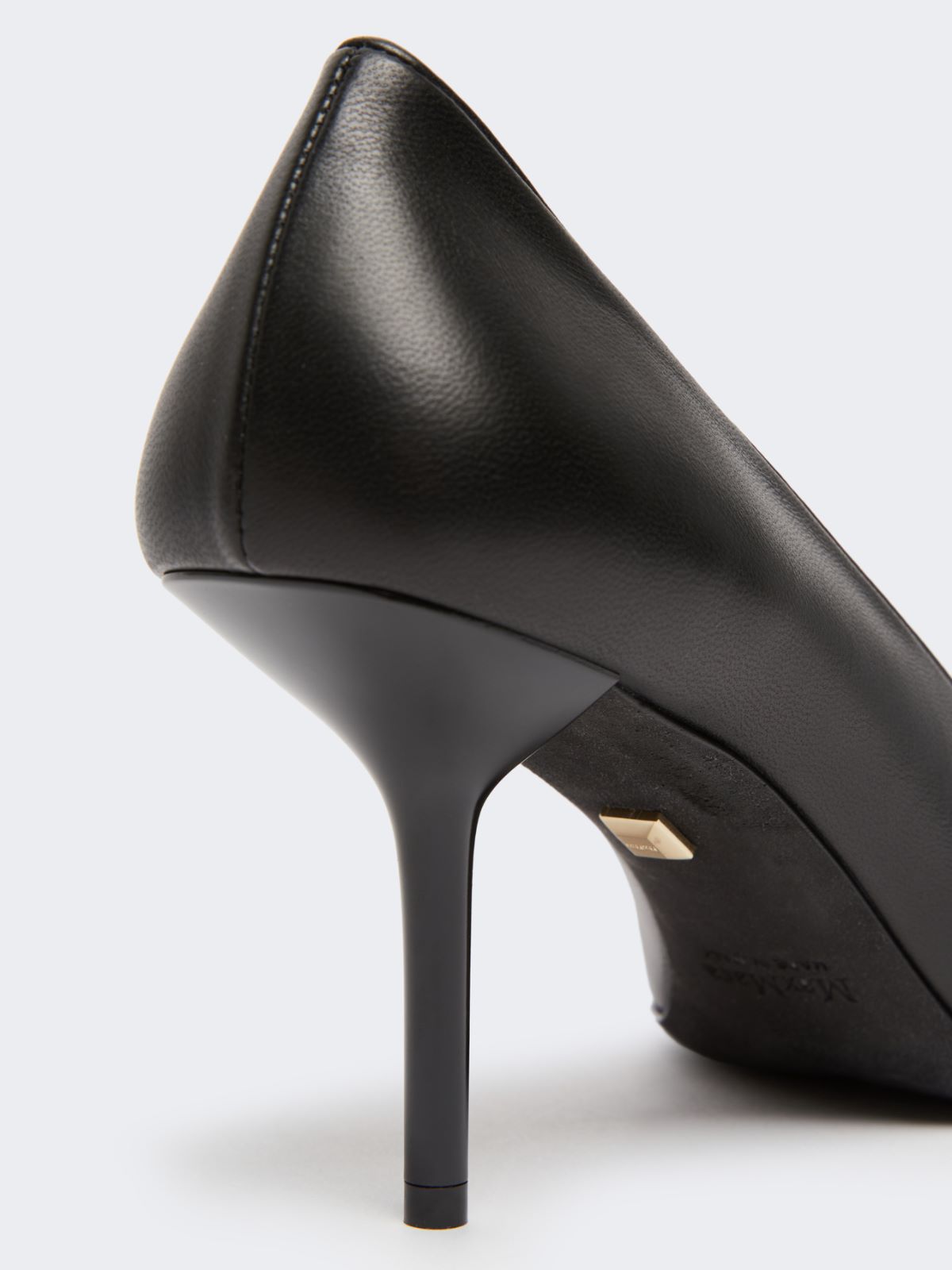 Court shoes in soft nappa leather - 黑色 - Marina Rinaldi - 5
