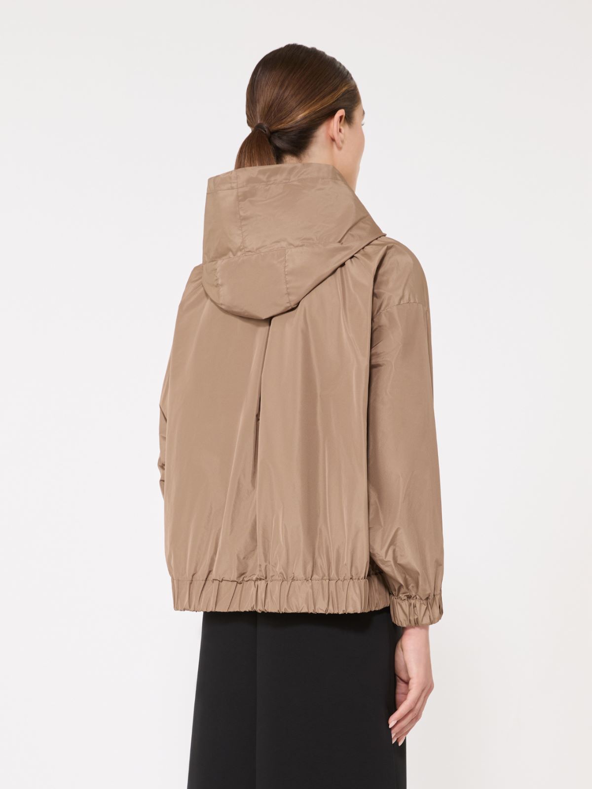 Short water-repellent taffeta jacket - 驼色 - Marina Rinaldi - 3