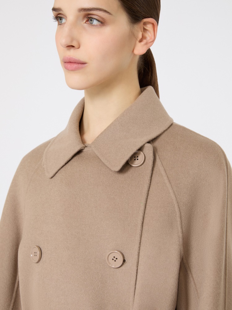 Double-breasted crop coat in pure wool - 米色 - Marina Rinaldi - 4