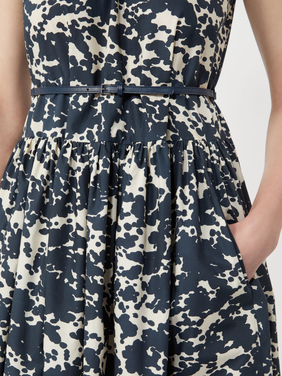 Printed cotton dress with belt - 蓝色 - Marina Rinaldi - 4